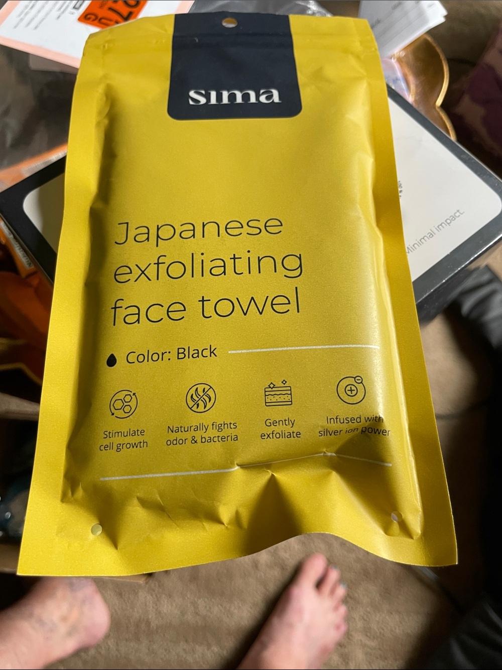 Sima Japanese exfoliating face towel